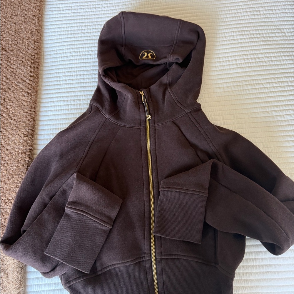 Lululemon scuba full zip cropped hoodie in espresso